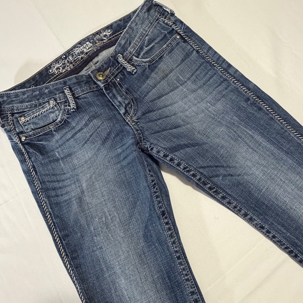 Express Stella Regular Fit Bootcut Jeans Womens 4R Low Rise Blue Denim Wash